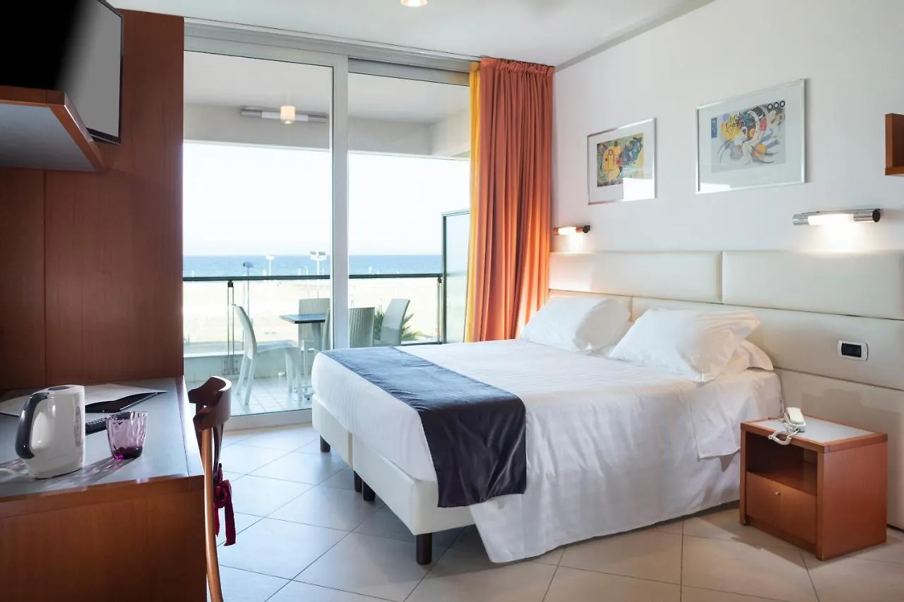 Ascot Apartment Fronte Mare & Spa Rimini