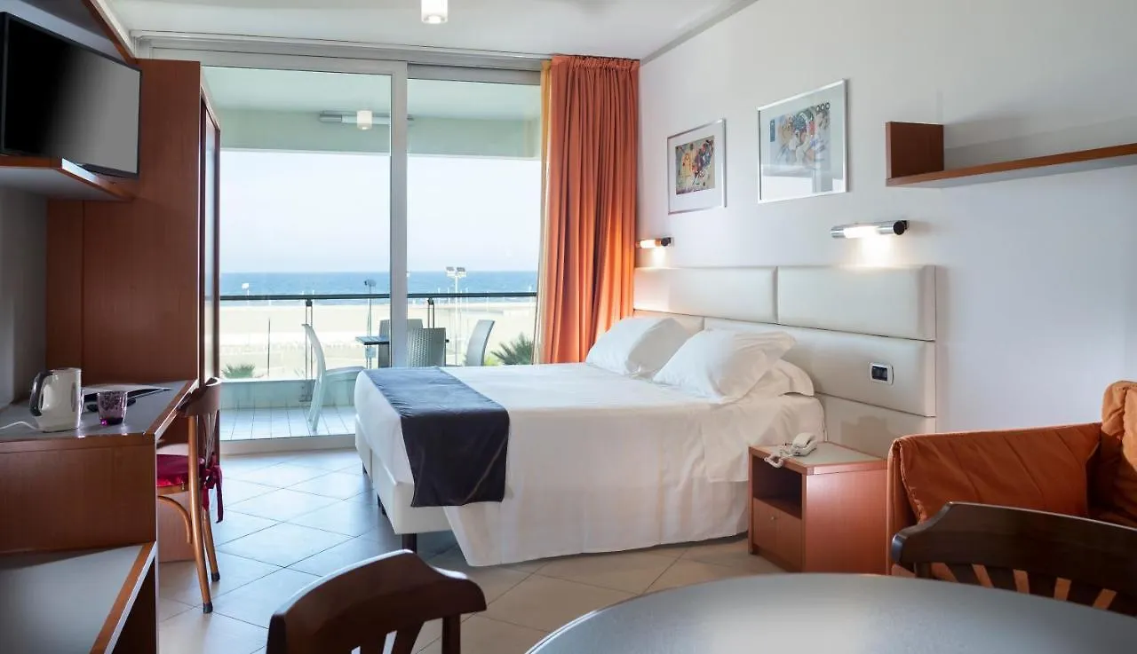 Ascot Apartment Fronte Mare & Spa Rimini
