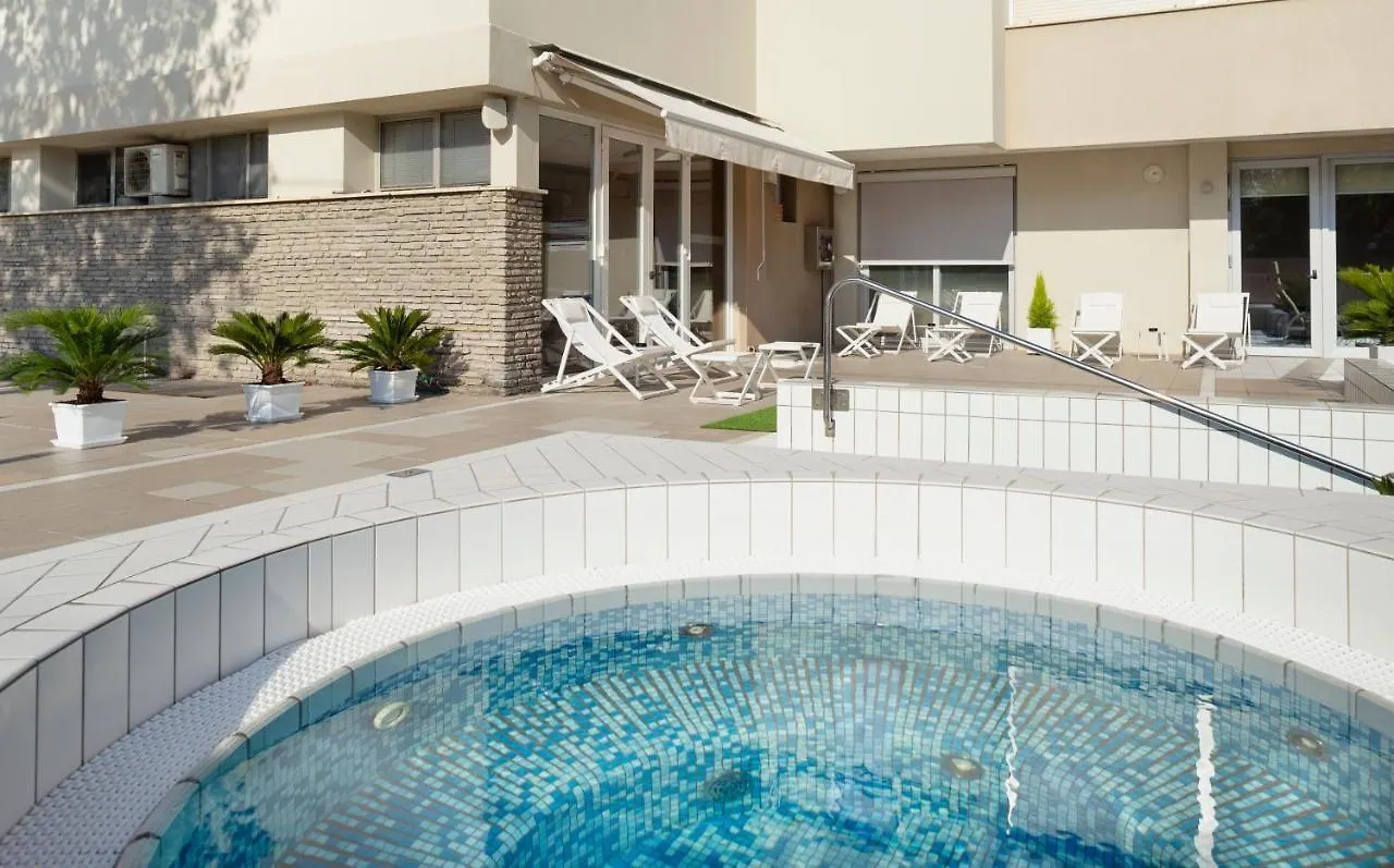 Ascot Apartment Fronte Mare & Spa Rimini Italy