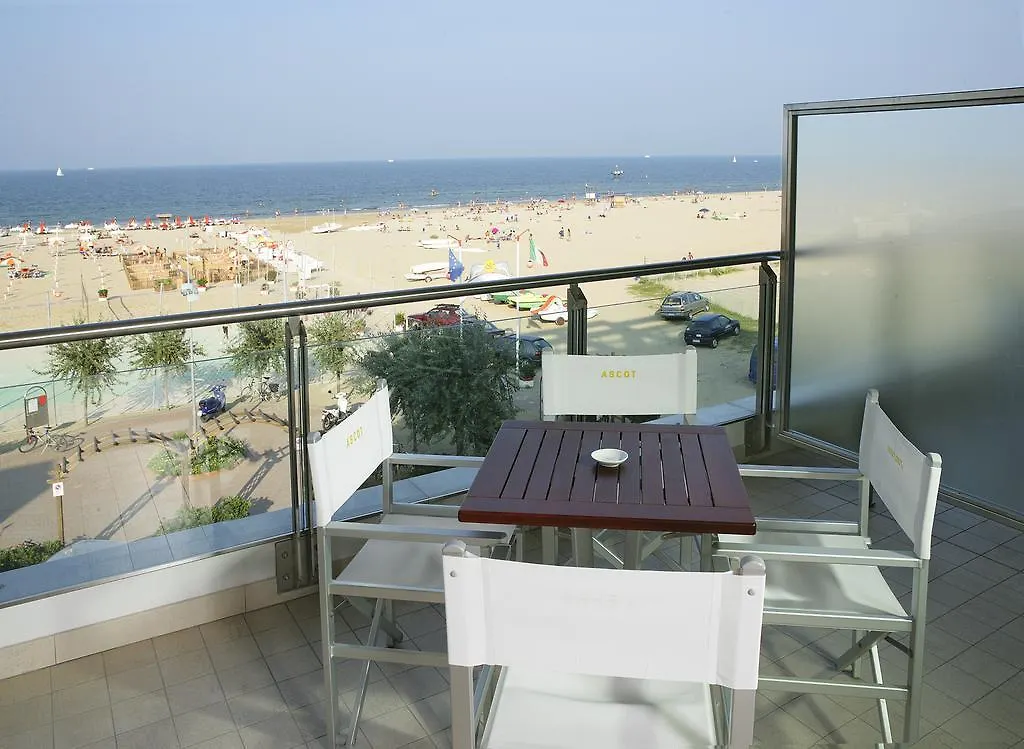 Ascot Apartment Fronte Mare & Spa Rimini