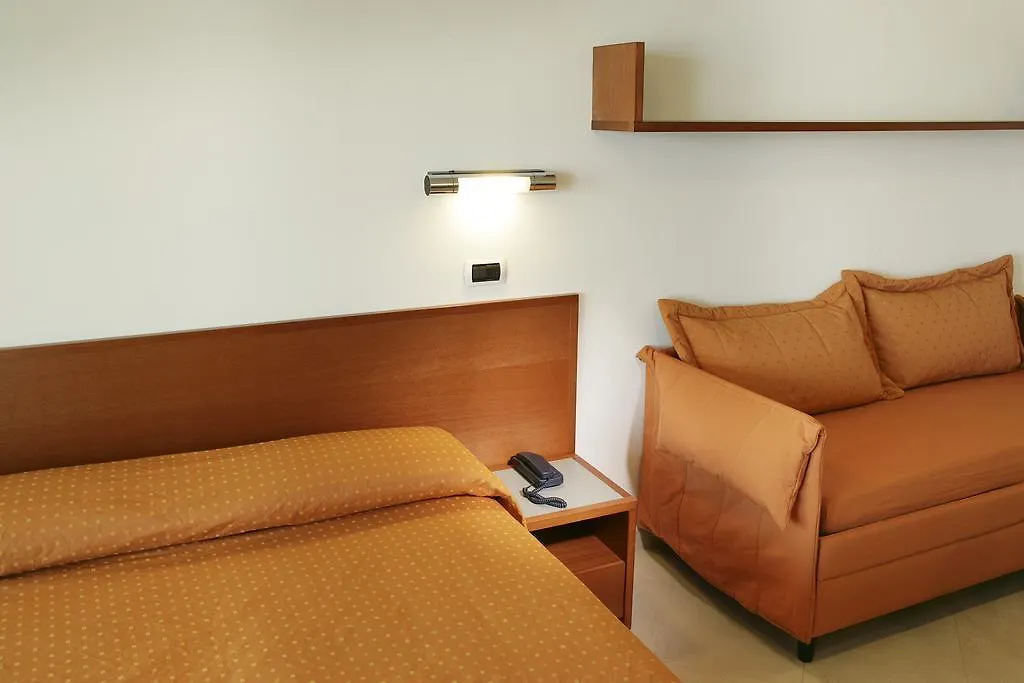 Ascot Apartment Fronte Mare & Spa Rimini