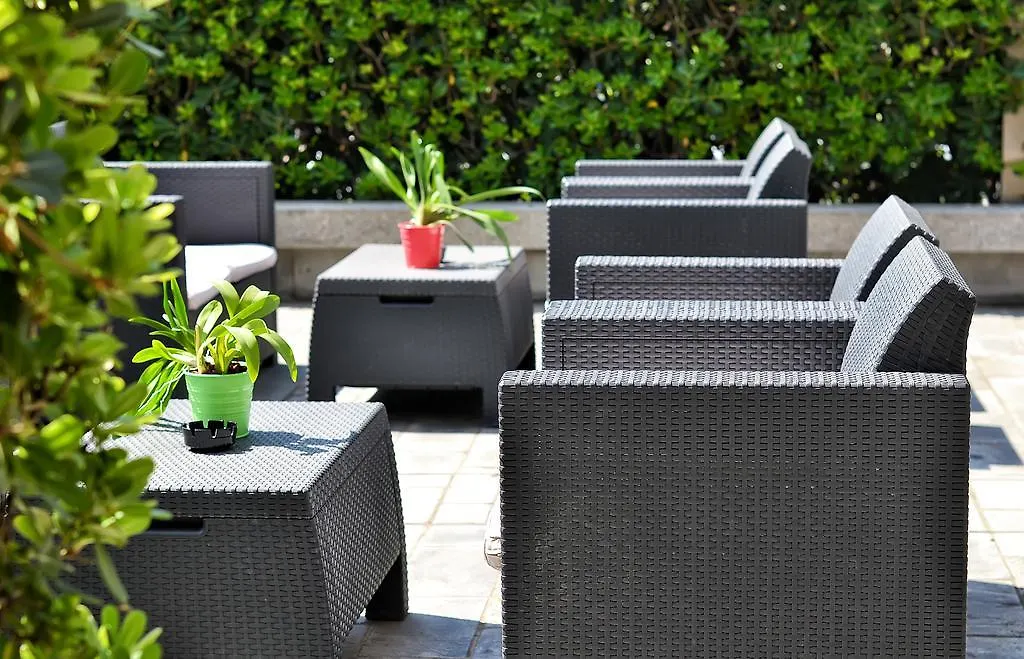 Ascot Apartment Fronte Mare & Spa Rimini Italy