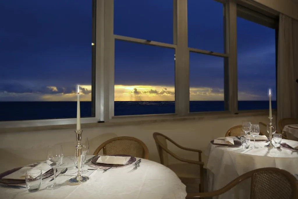 Ascot Apartment Fronte Mare & Spa Rimini 0*,