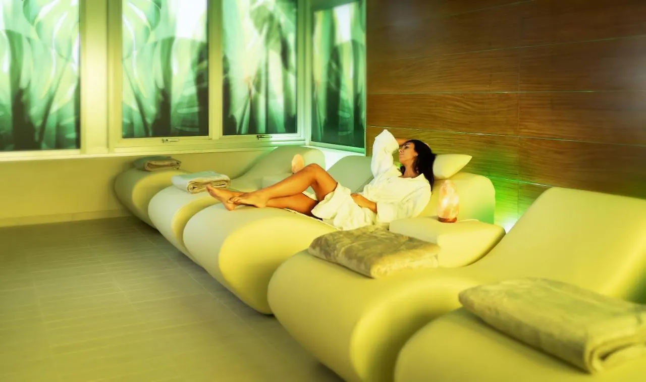 Ascot Apartment Fronte Mare & Spa Rimini Italy