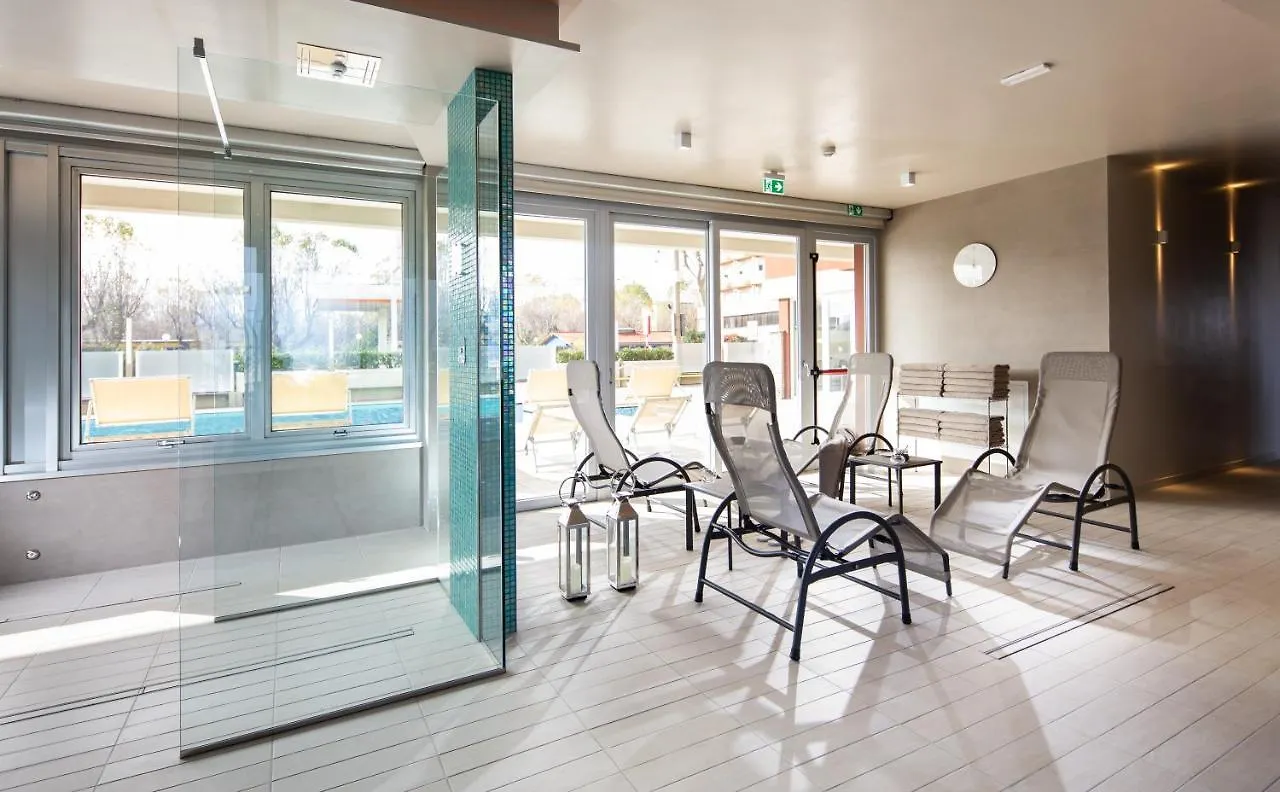 Ascot Apartment Fronte Mare & Spa Rimini 0*,